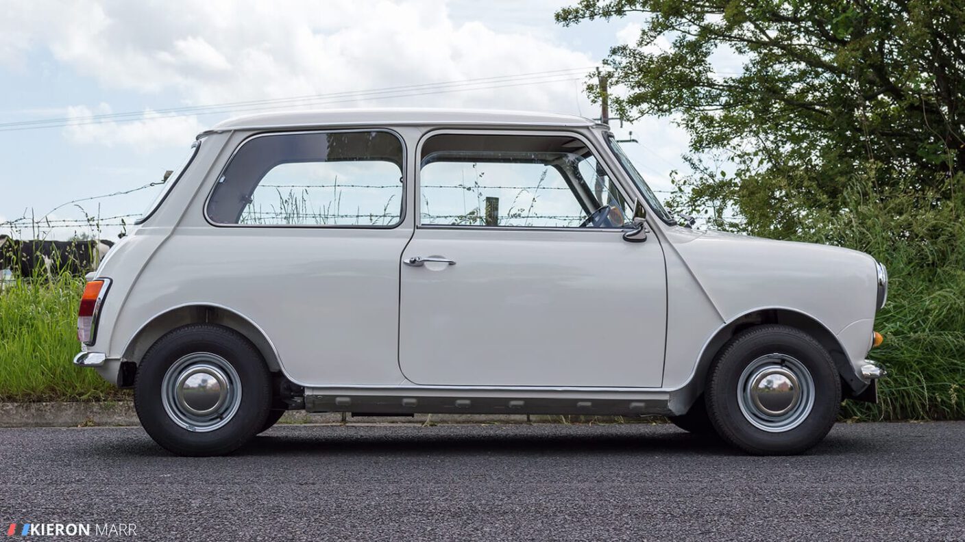 Classic Mini - White