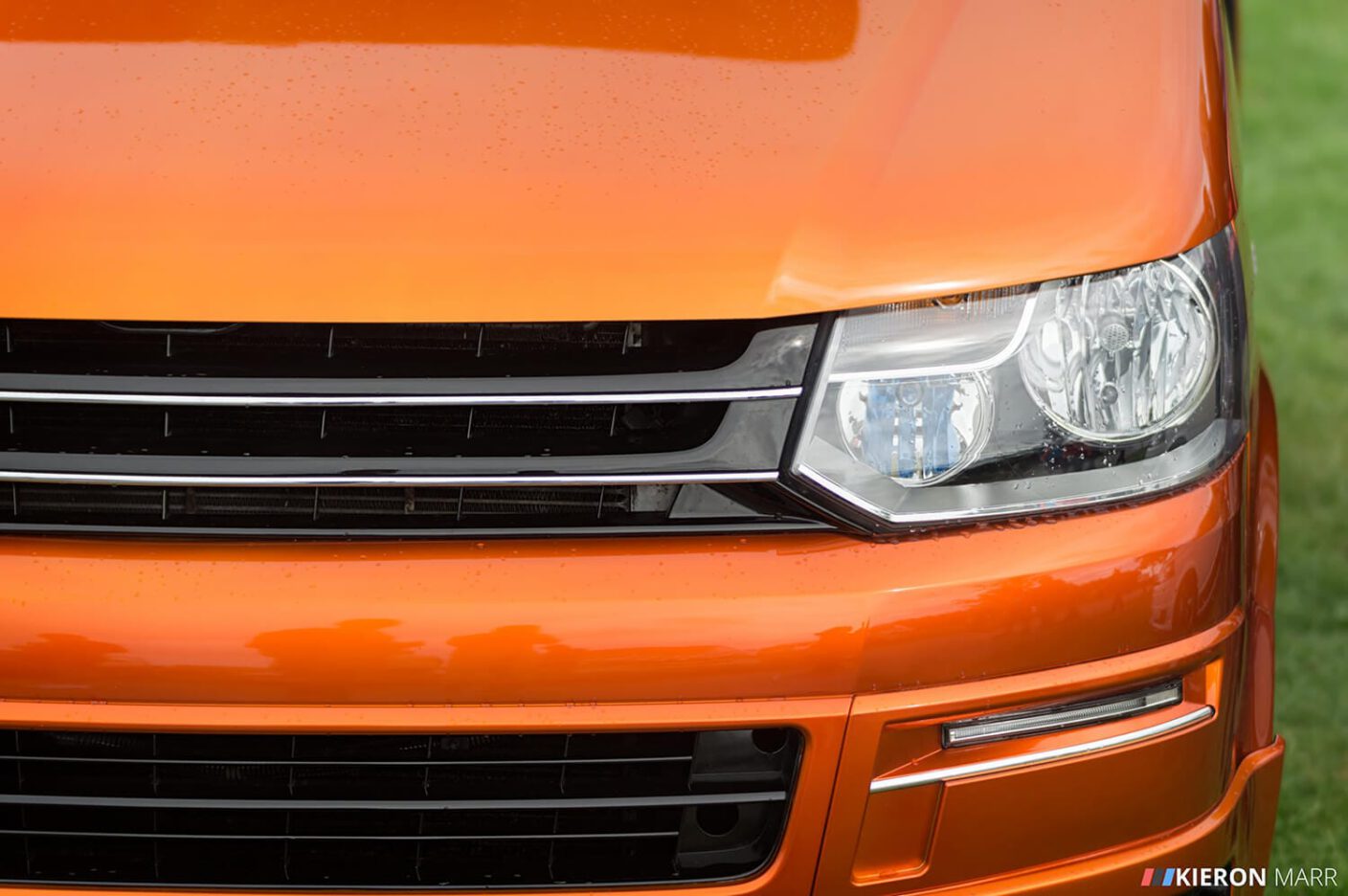 Volkswagen Transporter - Orange